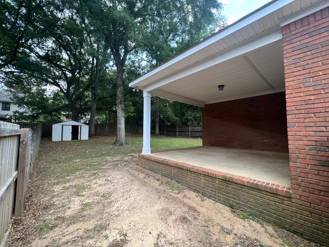 Building Photo - 1013 Dickenson Ave