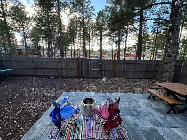 Building Photo - 2342 W Mission Timber Cir