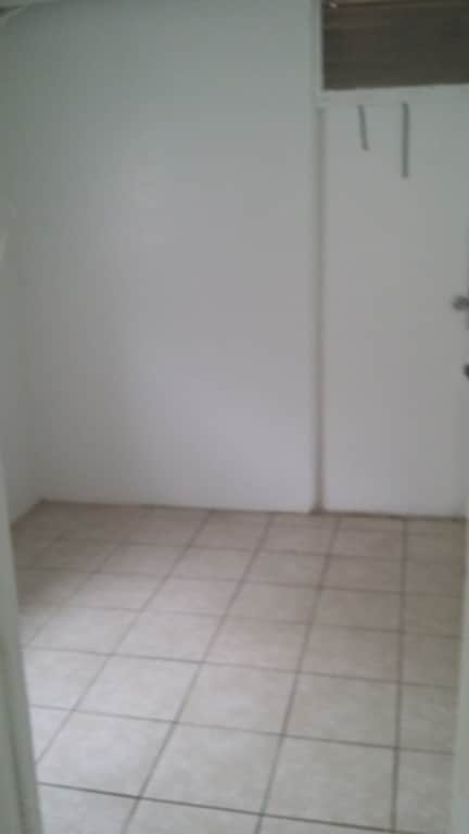 Building Photo - Cozy Guest House with AC and Large Private Yard!