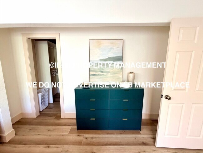 Building Photo - 9730 State Line Rd