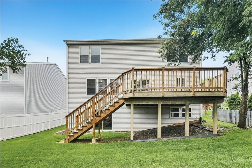 Building Photo - 3229 Kenilworth Ln
