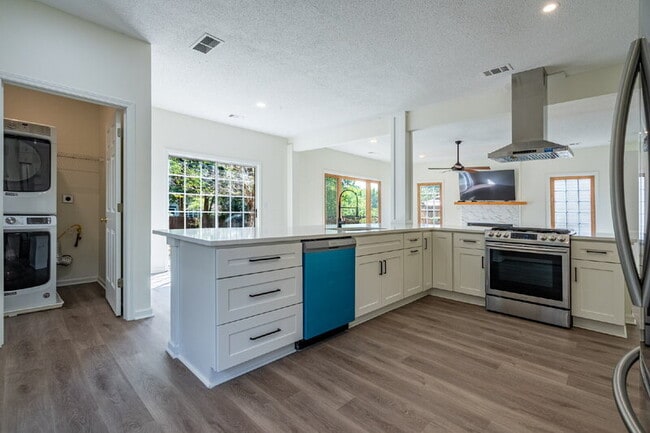 Building Photo - 11705 Bentham Ct