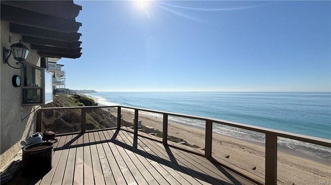 Building Photo - 268 Avenida Montalvo