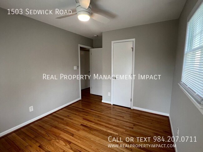 Building Photo - Vintage, 3-4 Bedroom 3 Bath Parkland Ranch...