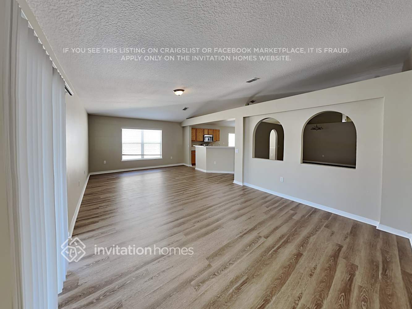 Building Photo - 5241 Silver Thistle Ln