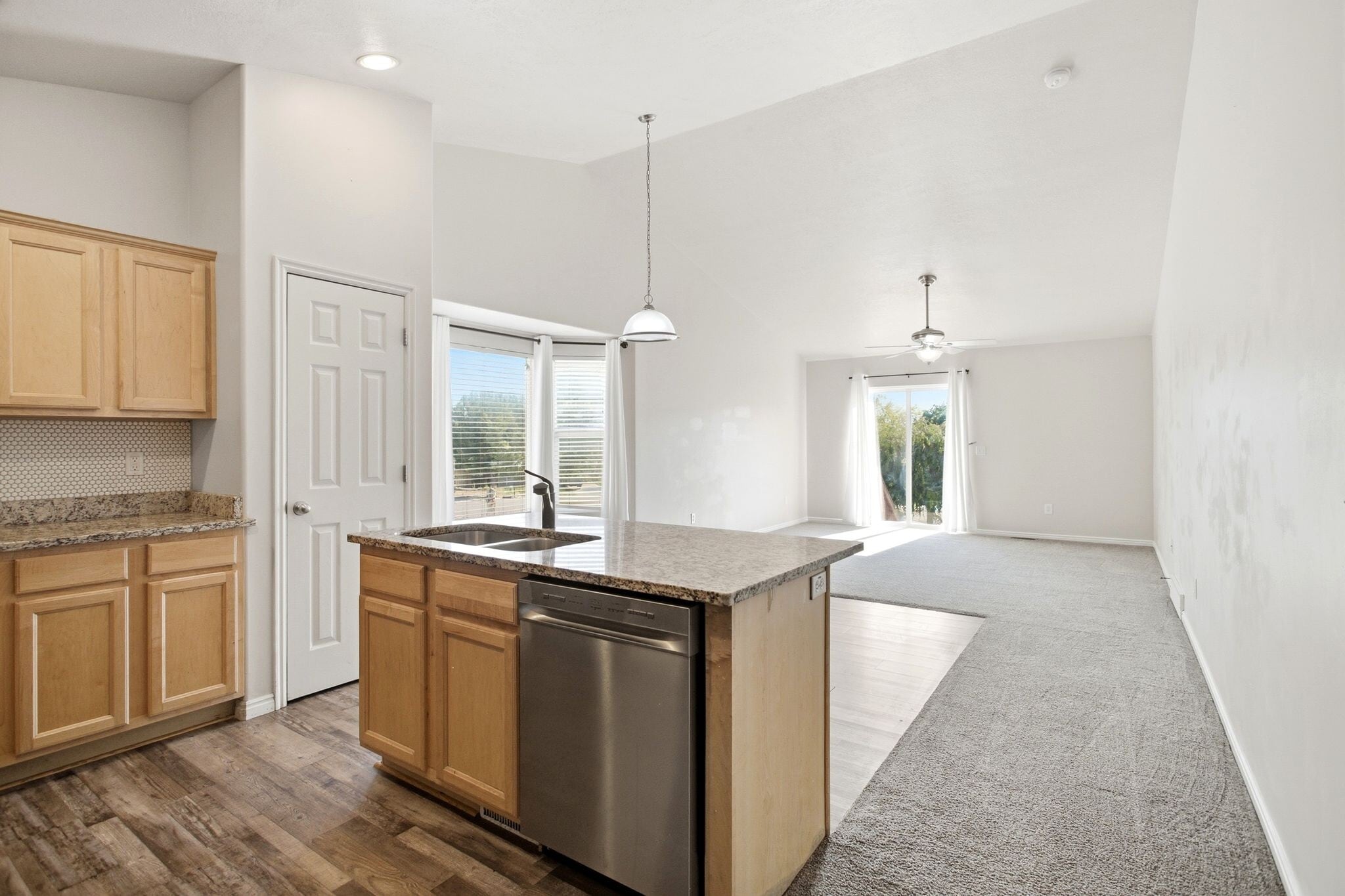 Building Photo - 7202 N Ute Dr