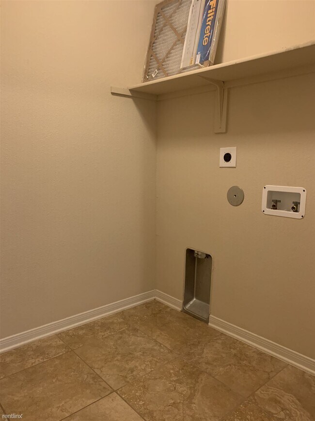 Building Photo - 4 br, 2 bath House - 5607 Markham Drive