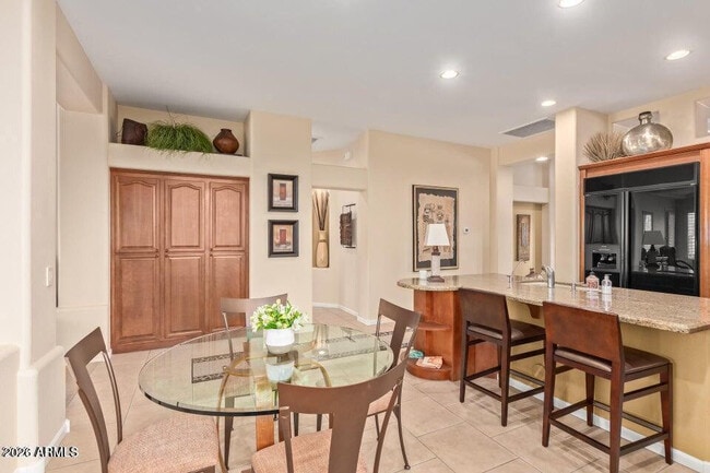 Building Photo - 9154 E Mohawk Ln