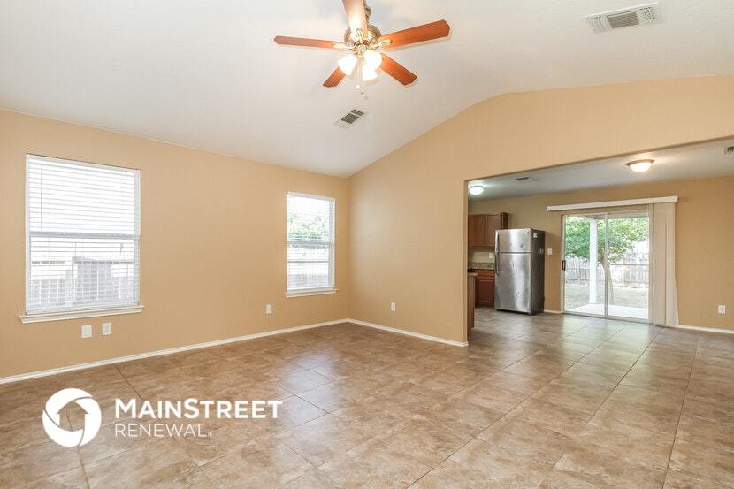 Building Photo - 2115 Clear Ct