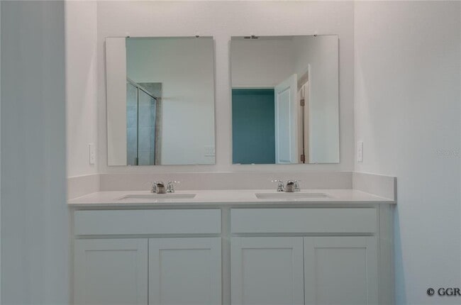 Building Photo - 3239 Laurent Lp