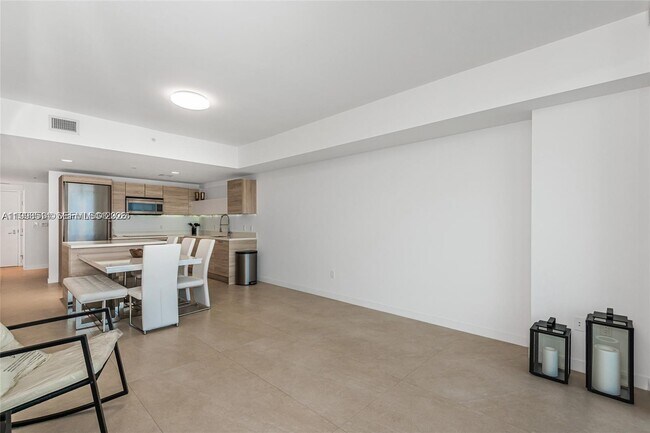 Building Photo - 16385 Biscayne Blvd