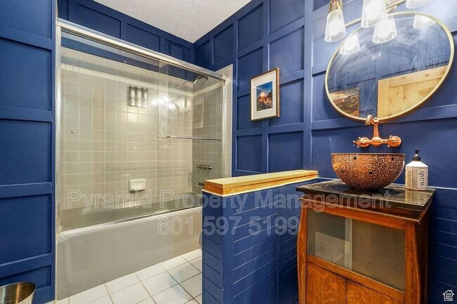 Building Photo - 14600 S Shaggy Mountain Rd