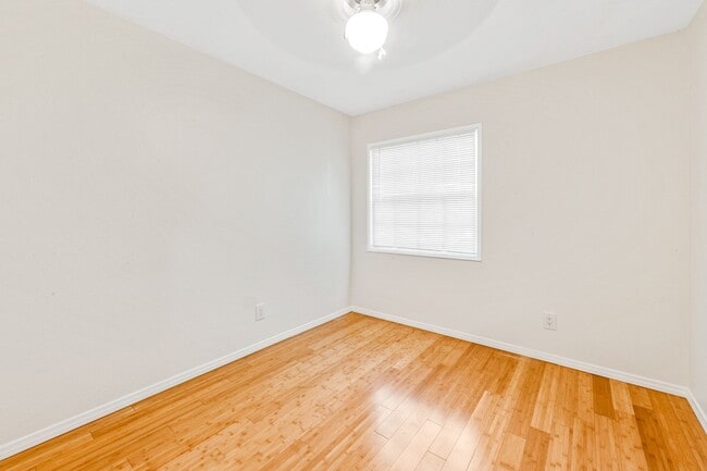 Building Photo - Charming 3-Bedroom, 2-Bathroom Home in Prime North Huntington Beach Location