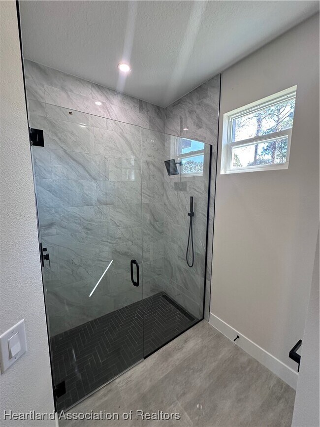 Building Photo - 703 Aston Martin Dr