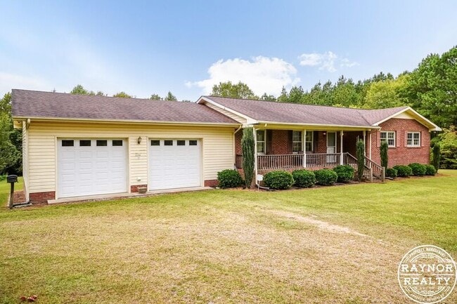 Building Photo - 2198 NC-561