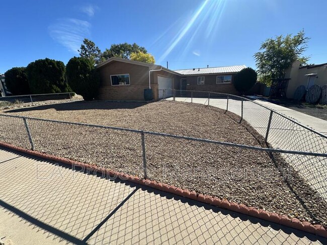 Primary Photo - 3232 Louraine Cir