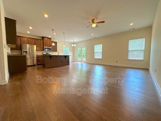 Building Photo - 5087 Crabapple Ln