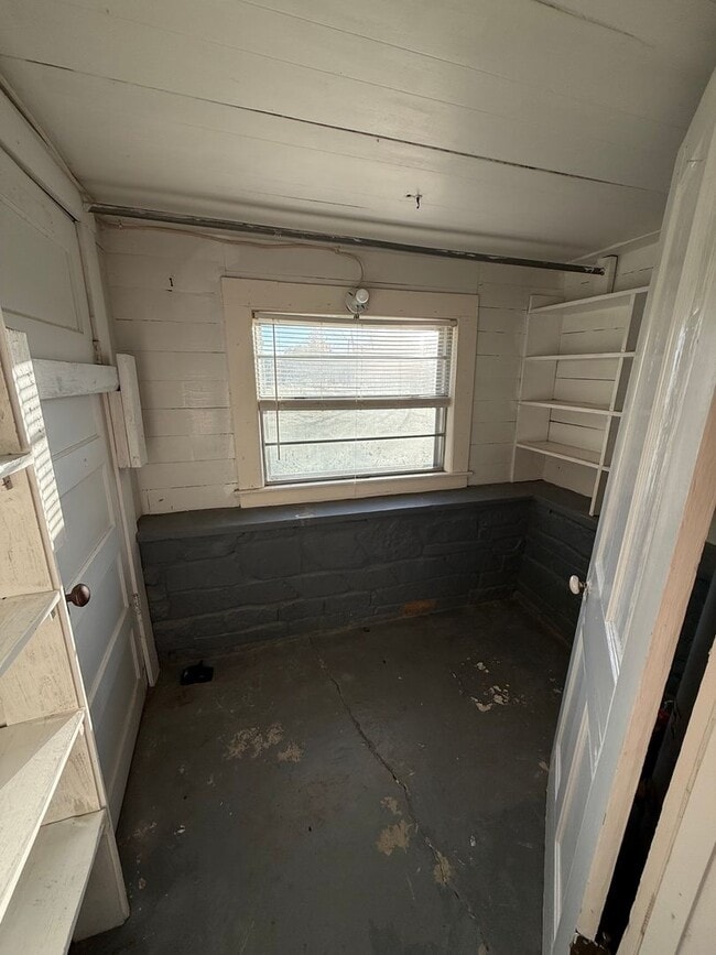 Building Photo - 6555 AR-252