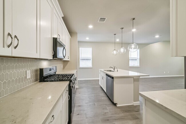 Building Photo - OFFERED BY PRECISION REALTY & MANAGEMENT!!!