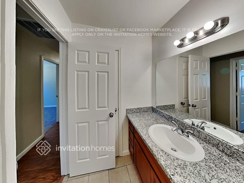 Building Photo - 8571 Fairlawn Ct