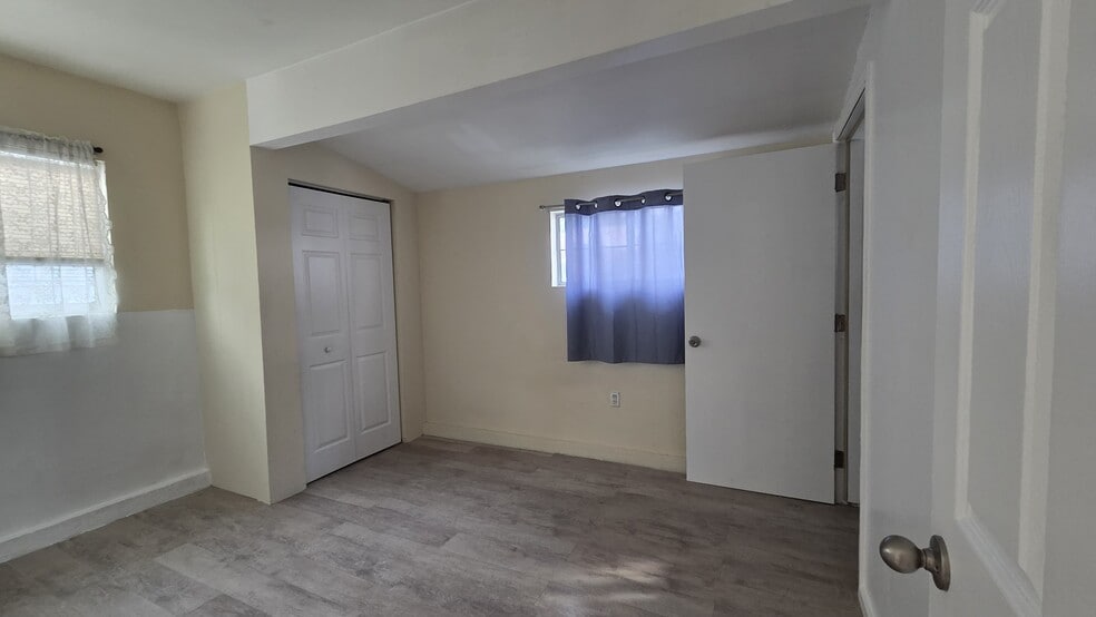 Building Photo - 6251 Canby Ave