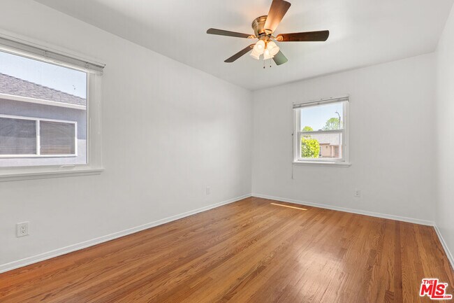 Building Photo - 7601 Dunfield Ave
