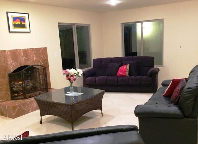 Building Photo - 5 br, 4 bath House - 2075 Torrey Pines Rd ...