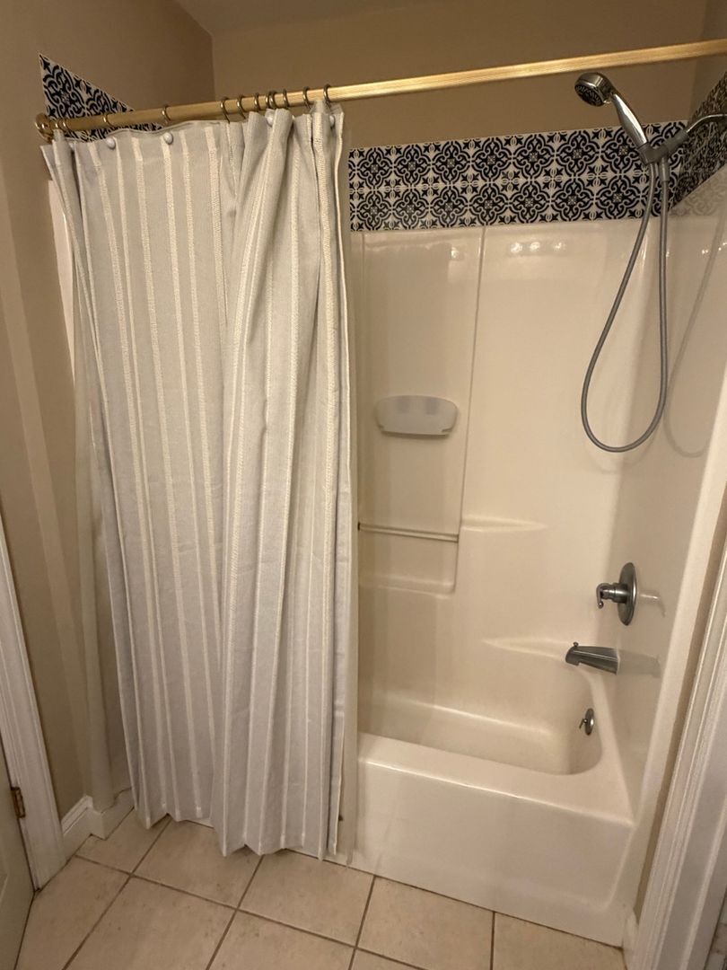 Building Photo - 1885 Bennett Rd