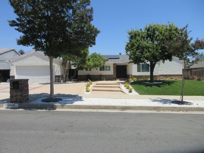 Building Photo - Beautifully updated Porter Ranch 3bed / 2 bath Home on Canby