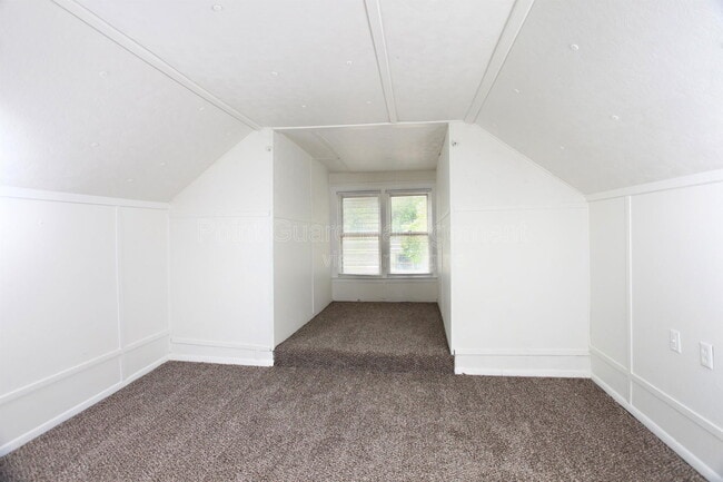 Building Photo - 706 S Pattie St