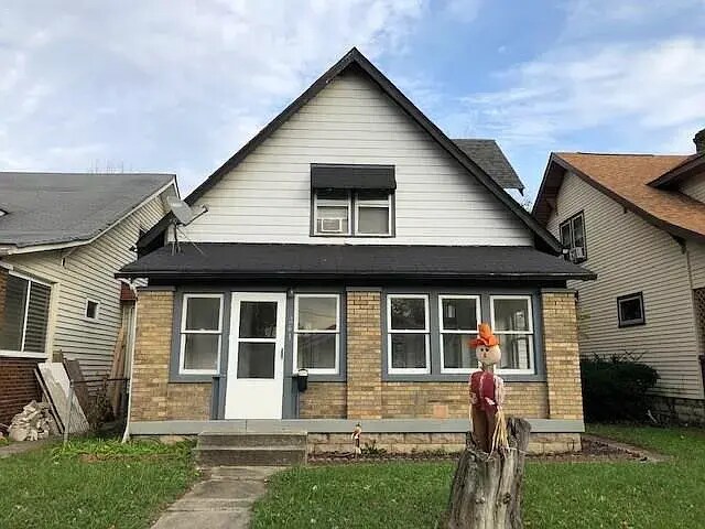 Building Photo - 261 N PERSHING AVE