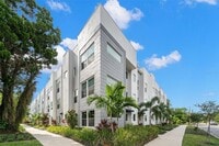 Building Photo - 104 26th St N