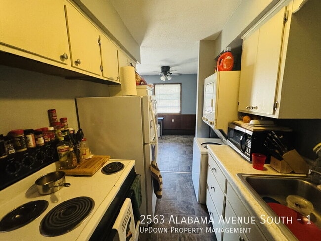 Building Photo - 2563 Alabama Ave S