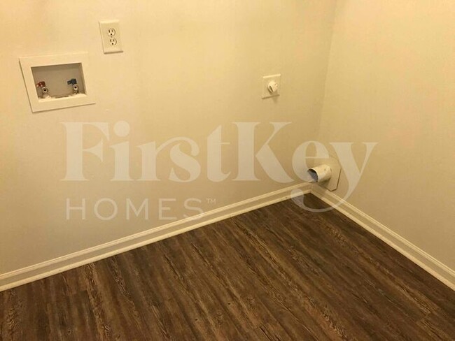 Building Photo - 3421 Lynley Mill Ln