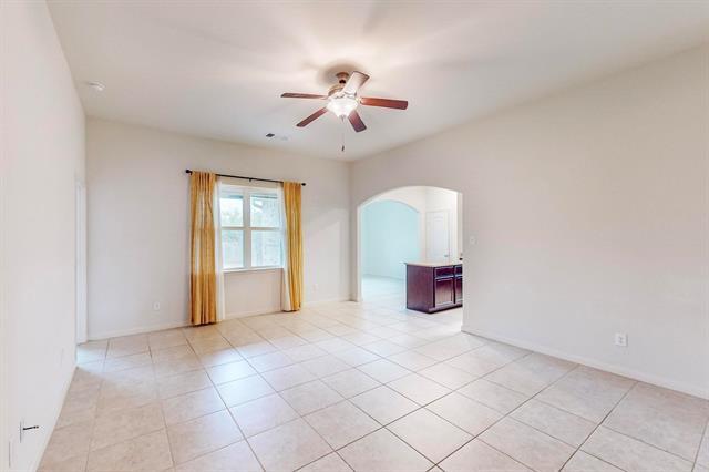 Building Photo - 10 Kramer Ct