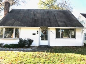 Building Photo - 1740 Hanover St