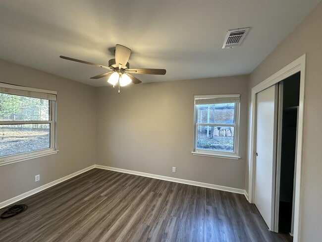 Building Photo - 3702 Sabine Ave