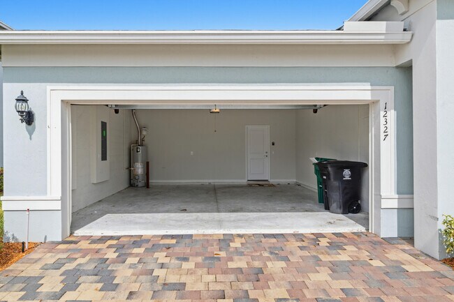 Building Photo - 12327 SW Sand Dollar Wy