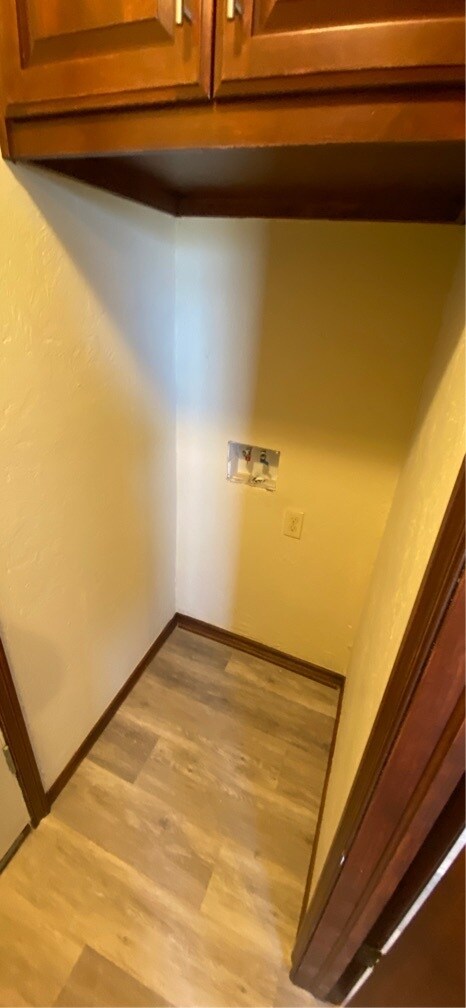 Building Photo - 9521 D J L Dr