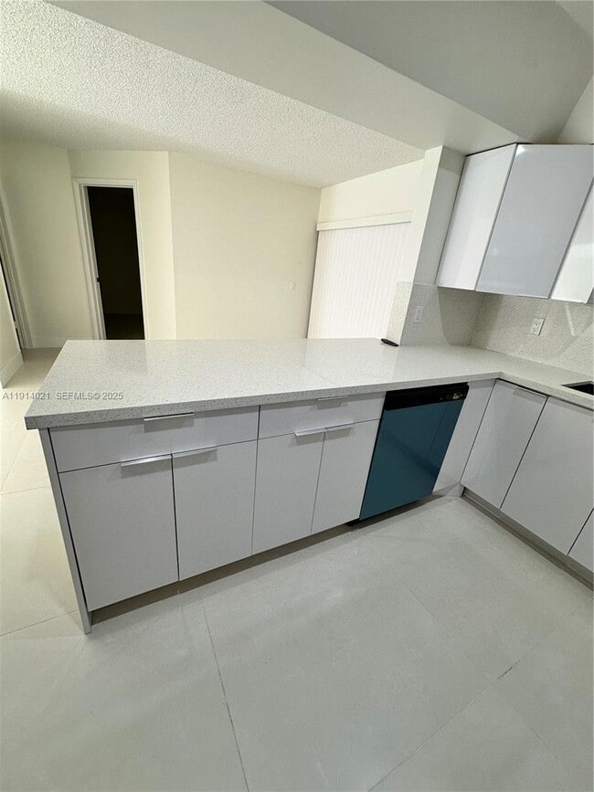 Building Photo - 5151 SW 121st Terrace