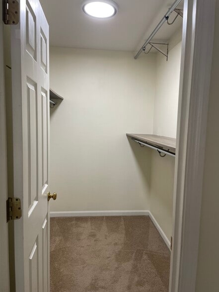 Building Photo - 1150 Coldspring Rd