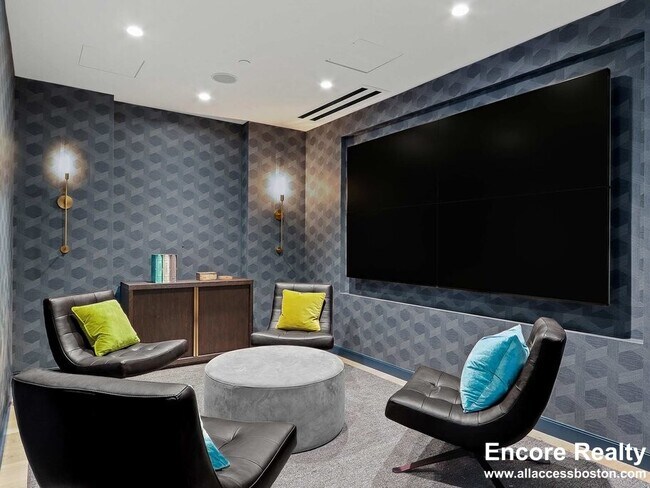 Building Photo - 390 Harrison Ave