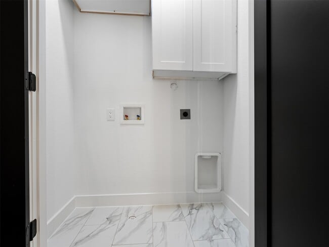 Building Photo - 4226 Sterling St