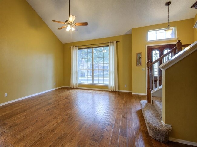 Building Photo - 12900 Medina River Way