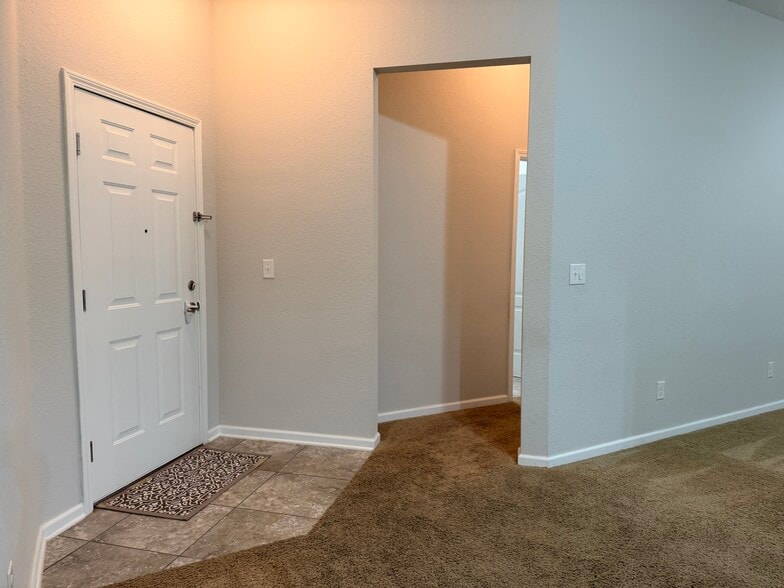 Entry - 200 Larkin Place