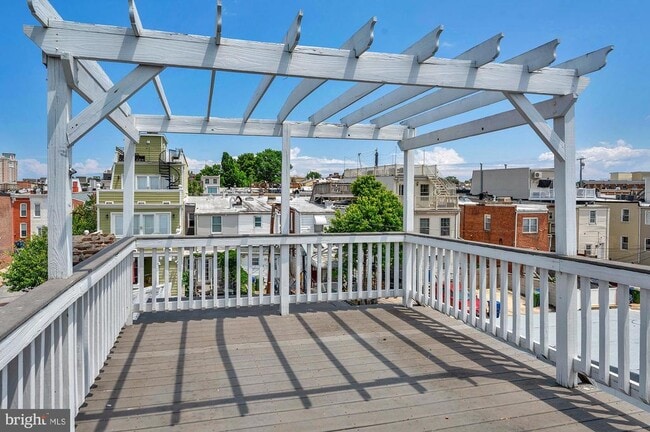 Building Photo - 1329 S Charles St