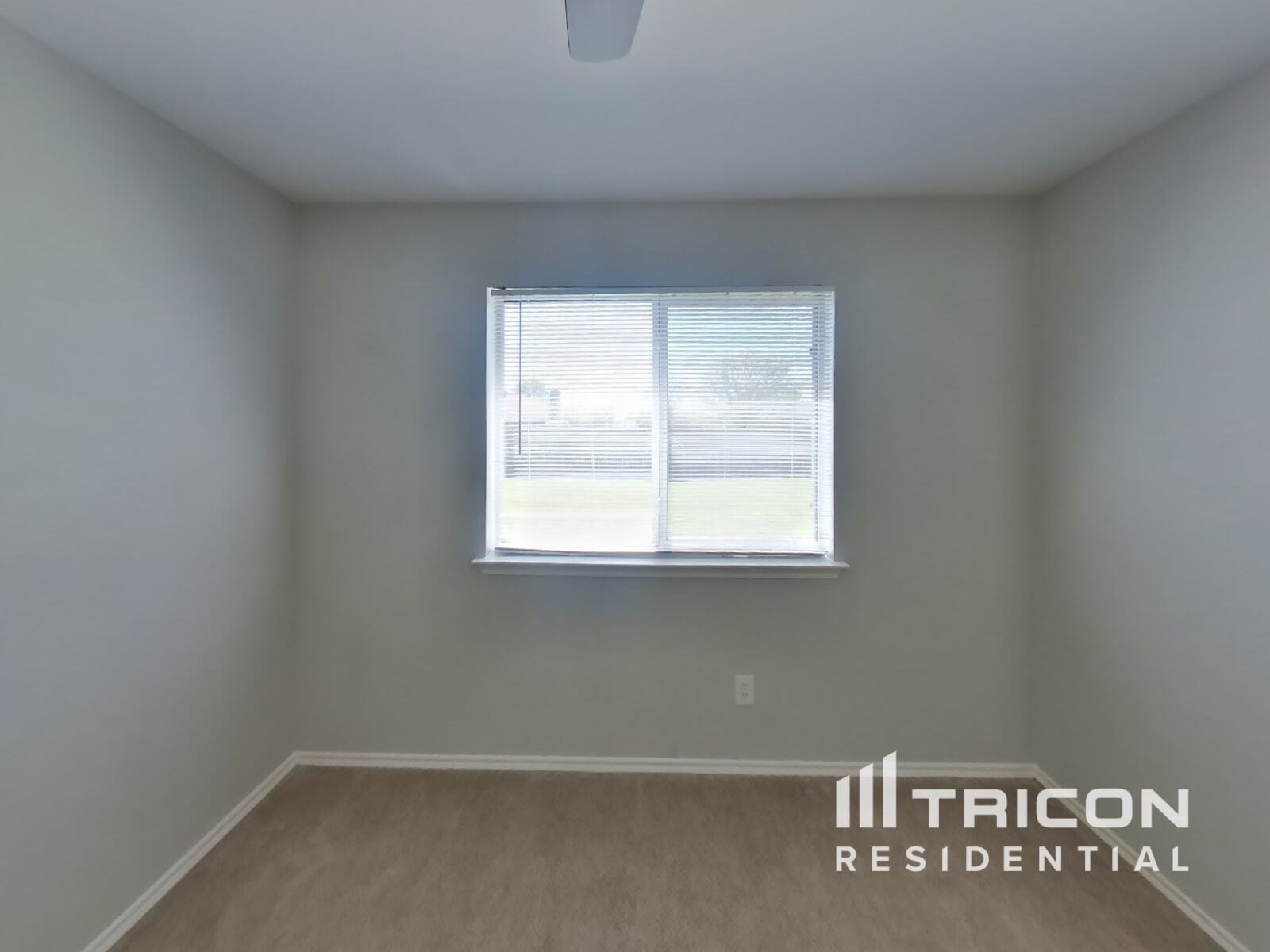 Building Photo - 6910 Meadow Bend Dr
