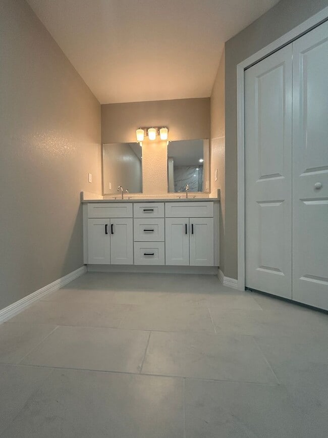 Building Photo - Your Dream Rental: Brand-New 4BR/3BA with Open Floor Plan