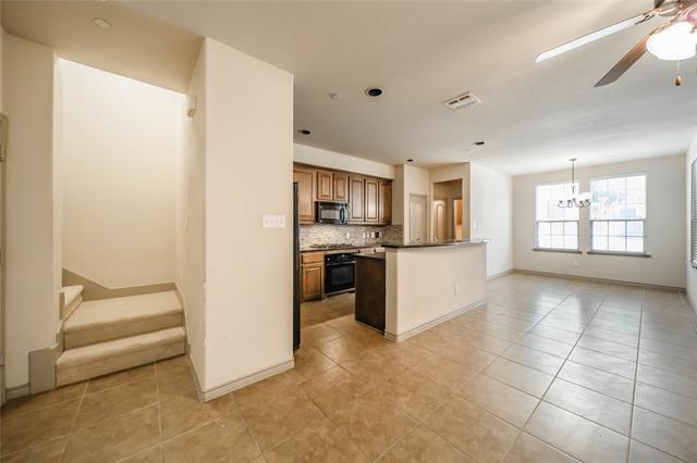 Building Photo - 2813 Sheridan Dr