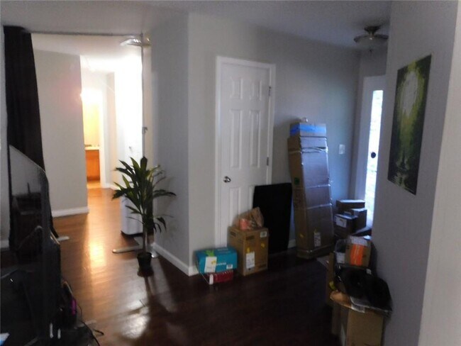 Building Photo - 206 Brookstone Trail